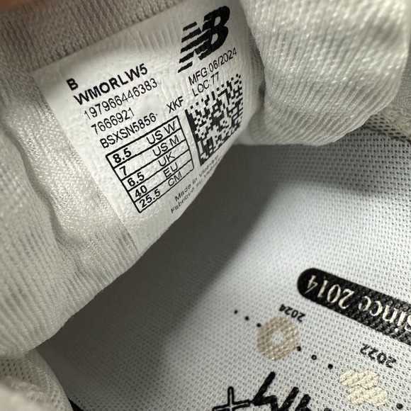 New Balance Fresh Foam X More V5 Shoes Women's 8.5B Men's 7B White Sneakers - Picture 7 of 7